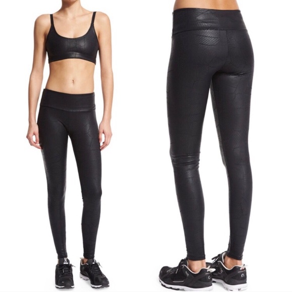 Onzie Black Snake Print Leggings 